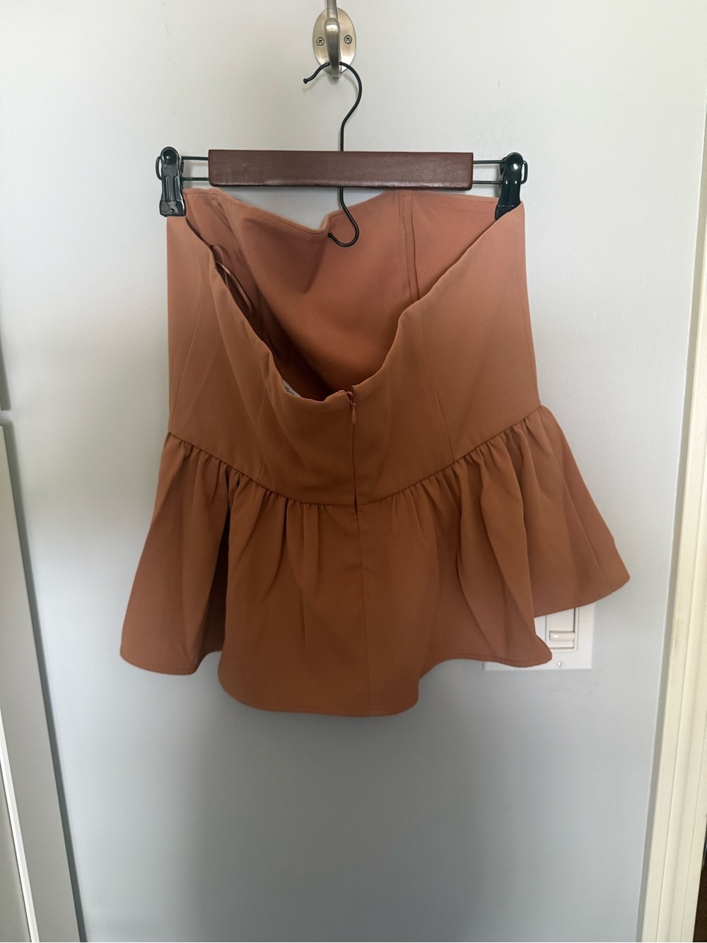 NWT French Connection York Satin Strapless Peplum Top - Picture 3 of 6
